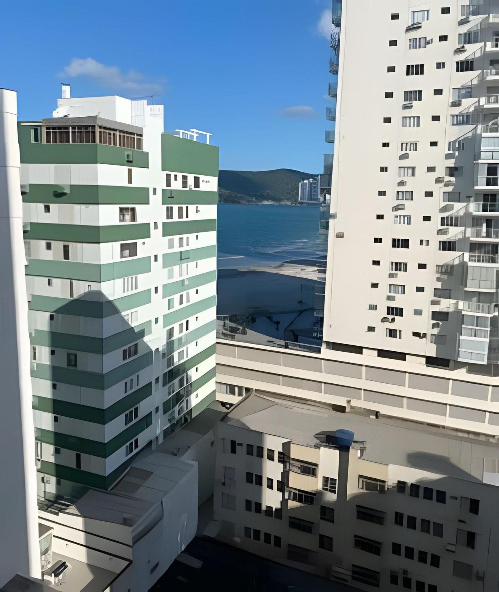 Apartamento Curta! |132| Fino Ap Frente Mar 3 Quartos *